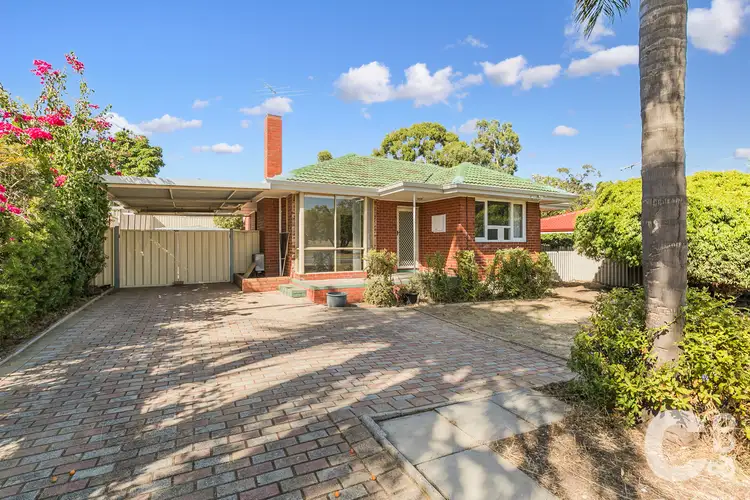 6 Hennessy Avenue, Orelia WA 6167