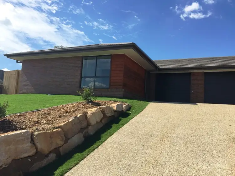 1/18 Moonie Crescent