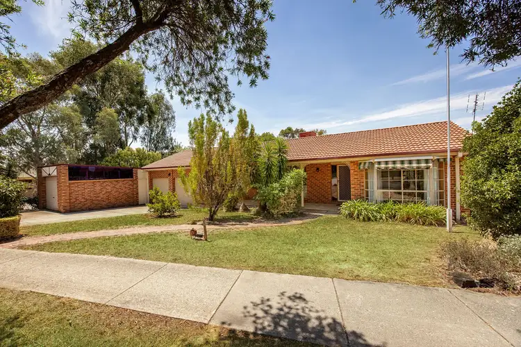 Main view of Homely house listing, 5 McMahon Place, Wodonga VIC 3690