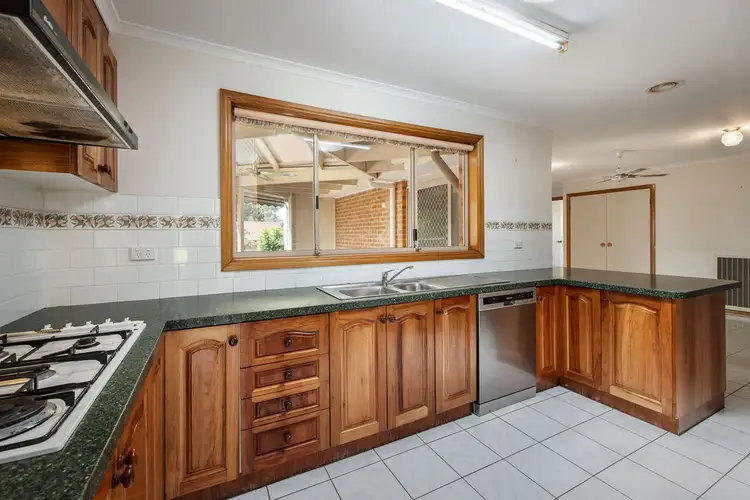 Sixth view of Homely house listing, 5 McMahon Place, Wodonga VIC 3690
