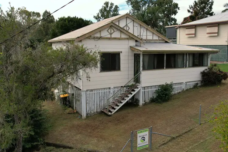 11 Dee Street