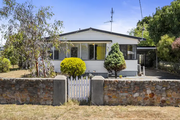 13 Melbourne Street, Triabunna TAS 7190