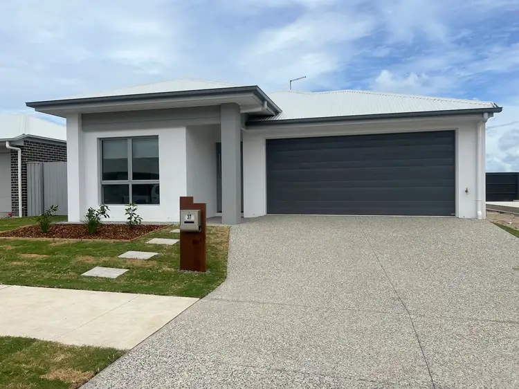 37 Titan Crescent, Banya QLD 4551