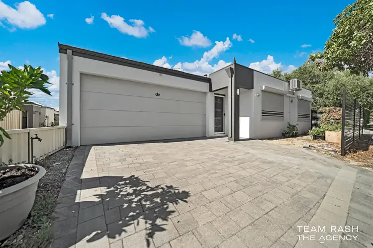 79A Curlington Crescent