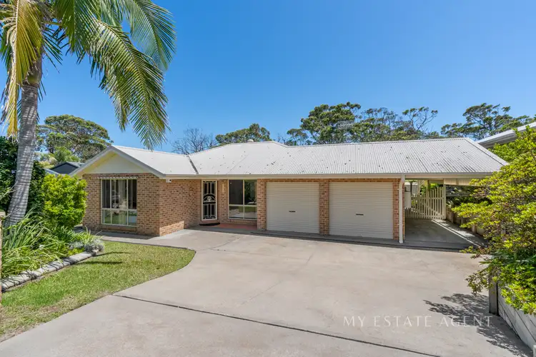 14 Bonnie Troon Close, Dolphin Point NSW 2539