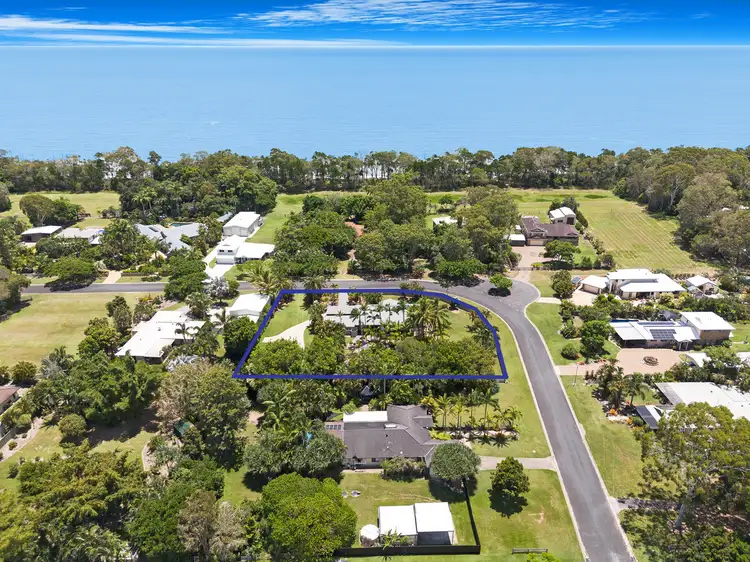 19 Meadow Drive, Dundowran Beach QLD 4655