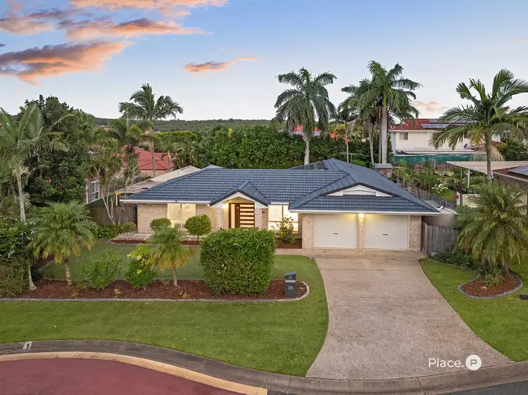 38 Carnation Crescent