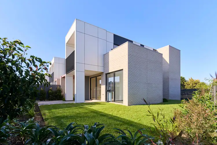 104/142 Bentons Road, Mount Martha VIC 3934