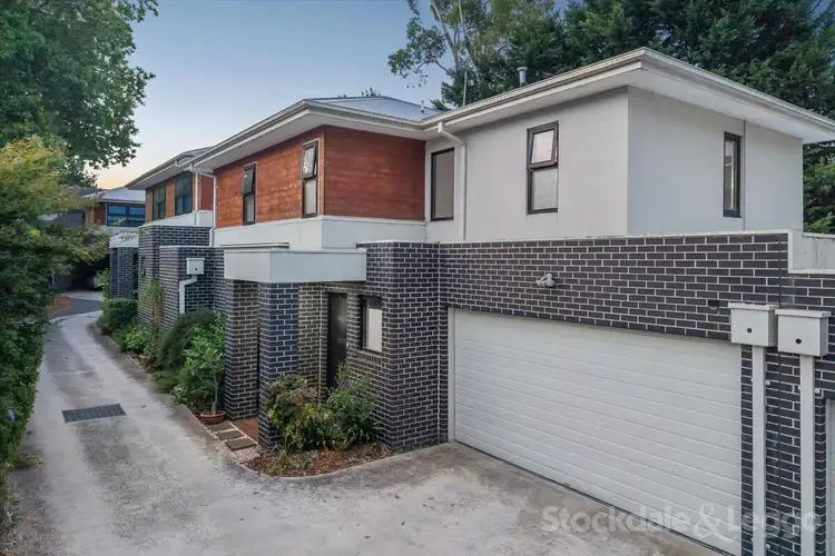 13 William Road