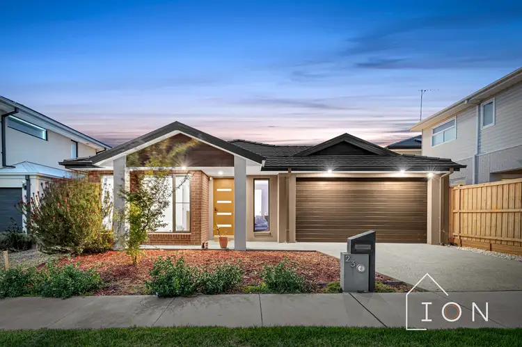 23 Lanosso Avenue, Cranbourne South VIC 3977