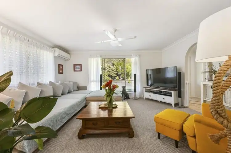 8 Parkway Drive, Highfields QLD 4352