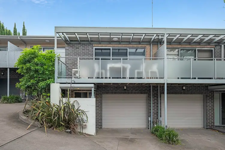 8/29 Edward Street, Charlestown NSW 2290