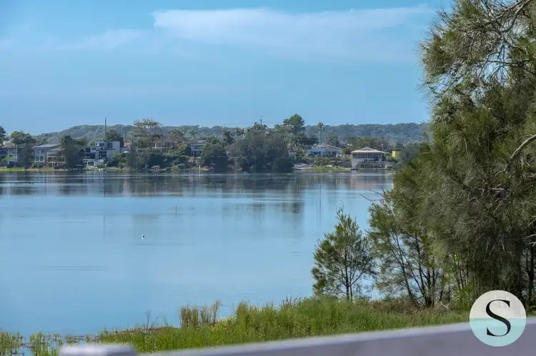 89 The Corso, Gorokan NSW 2263