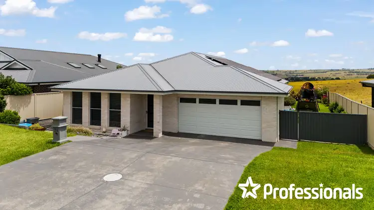 26 Meagher Street, Llanarth NSW 2795