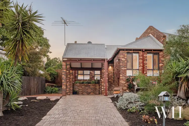 22 Bolton Place, Fremantle WA 6160