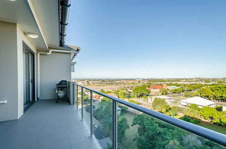 806/52 Oaka Lane, Gladstone Central QLD 4680