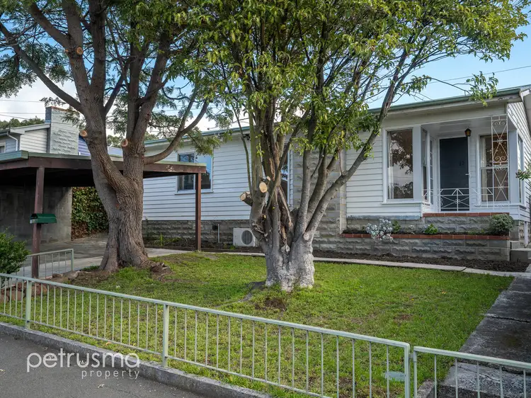 12 Corinda Grove, West Moonah TAS 7009