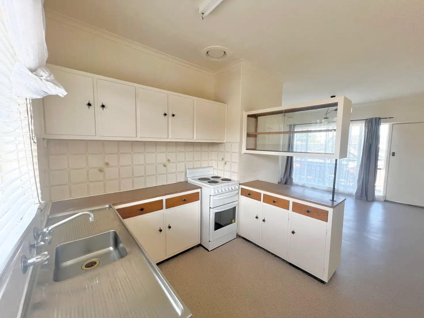 Main view of Homely unit listing, 10/13 Helenslea Avenue, Brooklyn Park SA 5032