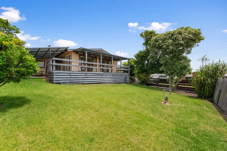 7 Hillcrest Way, Lake Tyers Beach VIC 3909