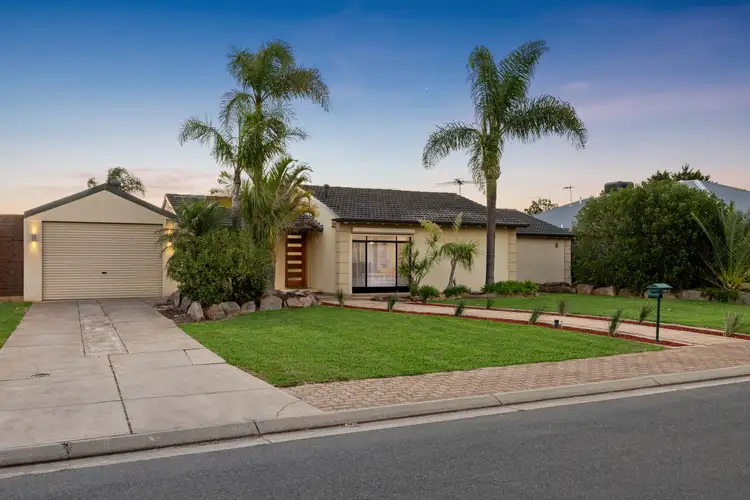19 Kestel Crescent, North Haven SA 5018