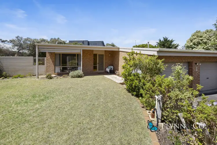 1 Roblyn Crescent, Tootgarook VIC 3941