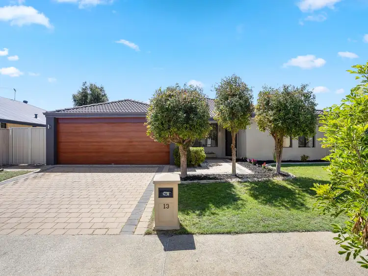 13 Murrumbidgee Drive, Hammond Park WA 6164