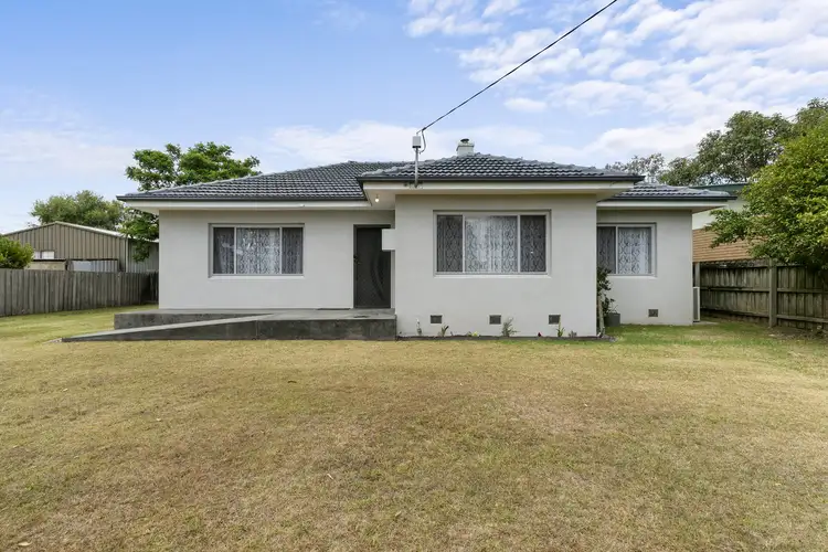 16 Dawson Street, Stratford VIC 3862