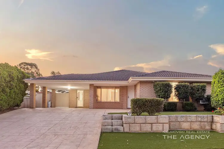 4 Monkton Place, Kinross WA 6028