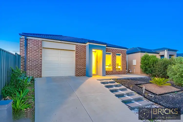 18 Brigalow Drive, Truganina VIC 3029