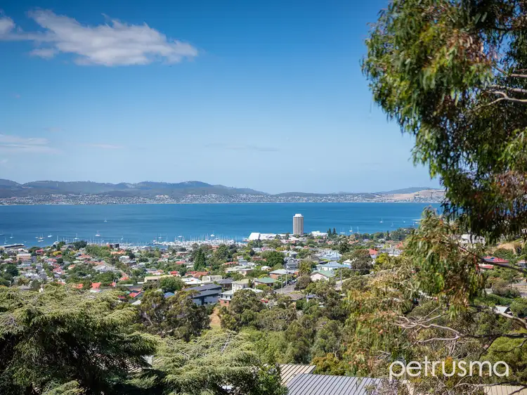 8/11 Livingston Street, South Hobart TAS 7004
