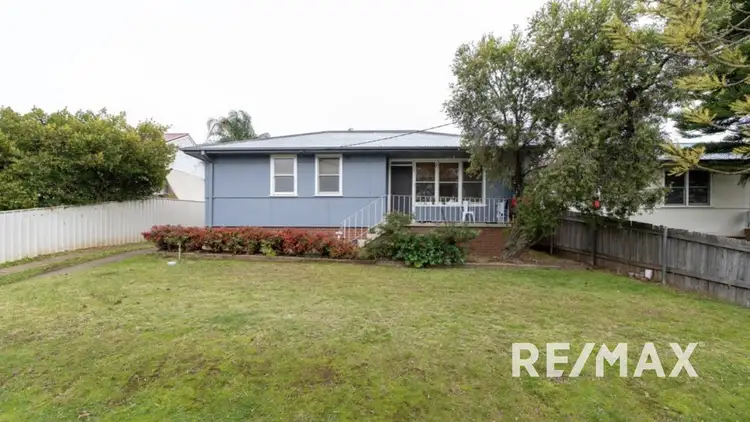 9 Condon Avenue, Mount Austin NSW 2650
