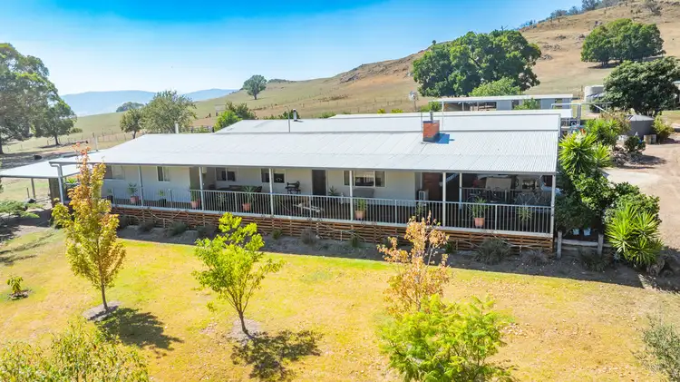 229 Sugarloaf Road, Corryong VIC 3707