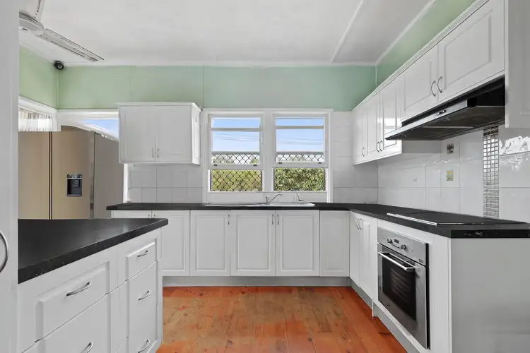 1206 Anzac Avenue, Kallangur QLD 4503