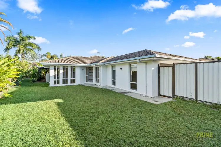 Second view of Homely house listing, 3 Maureen Court, Point Vernon QLD 4655
