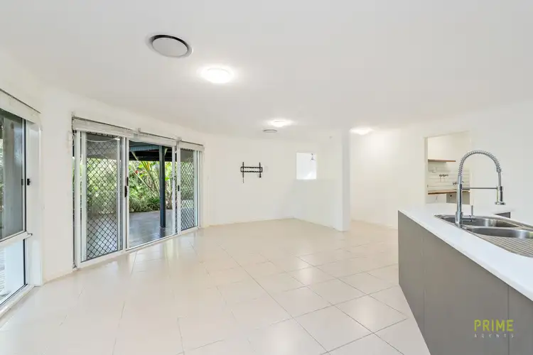 Fifth view of Homely house listing, 3 Maureen Court, Point Vernon QLD 4655