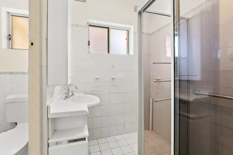 Sixth view of Homely villa listing, 3/21 Masons Parade, Point Frederick NSW 2250