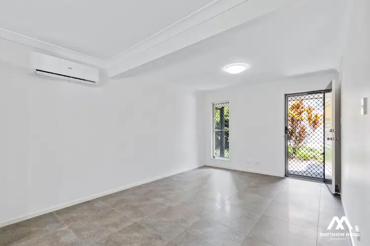 2 Pateman Parade