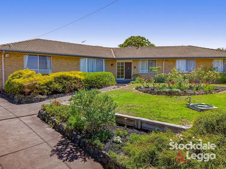 11 White Avenue, Bacchus Marsh VIC 3340