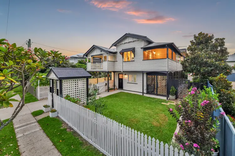 19 Pratten Street