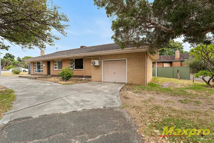 1 Brooklea Place, Ferndale WA 6148