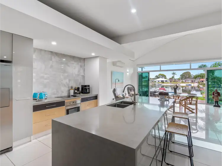 15 Binnacle Court, Yamba NSW 2464