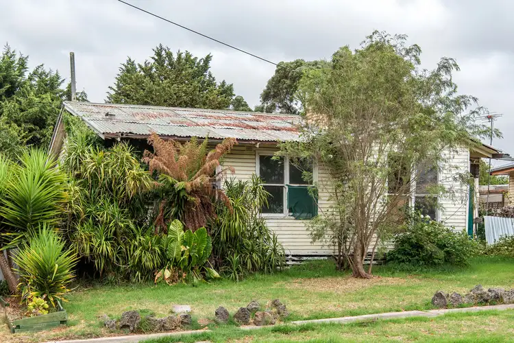 17 Kenna Avenue, Hamilton VIC 3300
