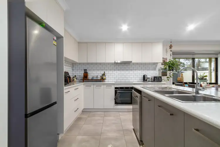 Second view of Homely house listing, 6 Pruden Court, Stratford VIC 3862