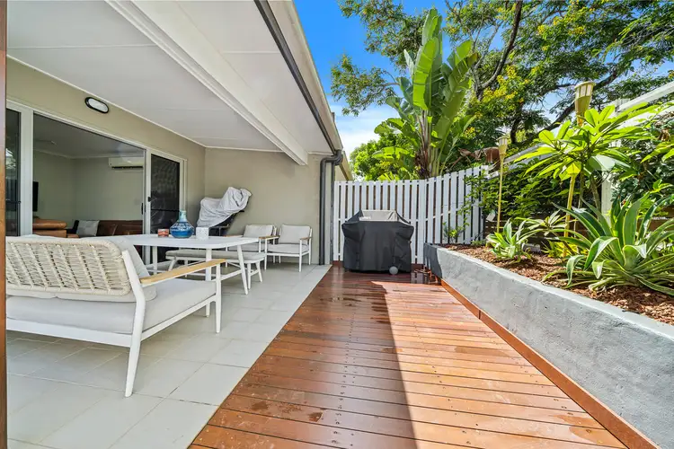2/15 Bland Street, Coopers Plains QLD 4108
