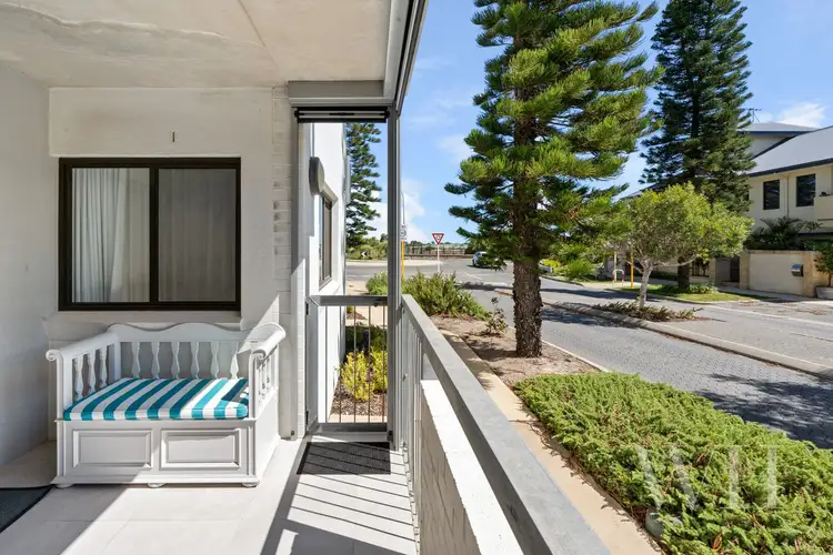 63/59 Breaksea Drive, North Coogee WA 6163
