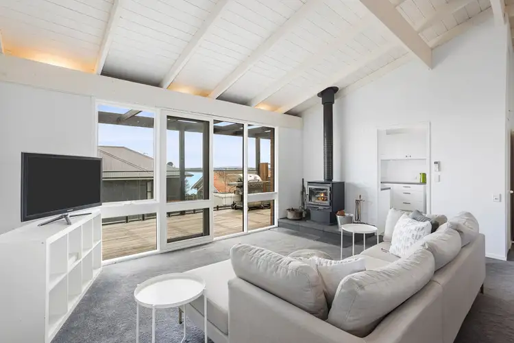 Fifth view of Homely house listing, 2 Pleasant View Court, Mount Martha VIC 3934