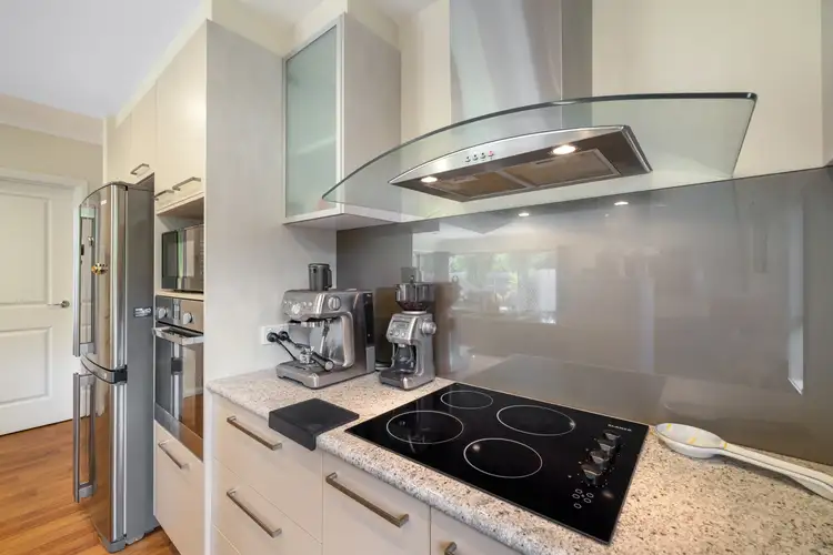 Sixth view of Homely house listing, 2A Melanie Court, Sale VIC 3850