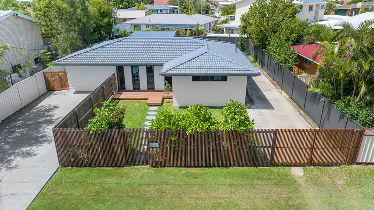 24 Browning Boulevard, Battery Hill QLD 4551