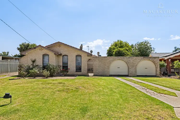 23 Huron Crescent