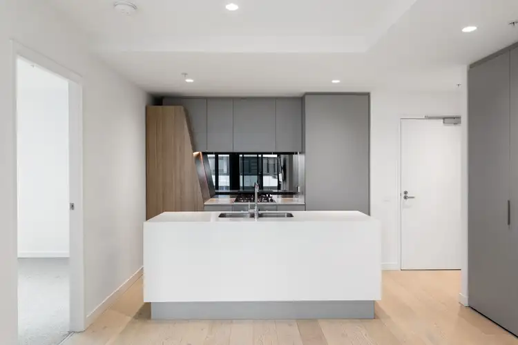805/2 Hallenstein Street, Footscray VIC 3011